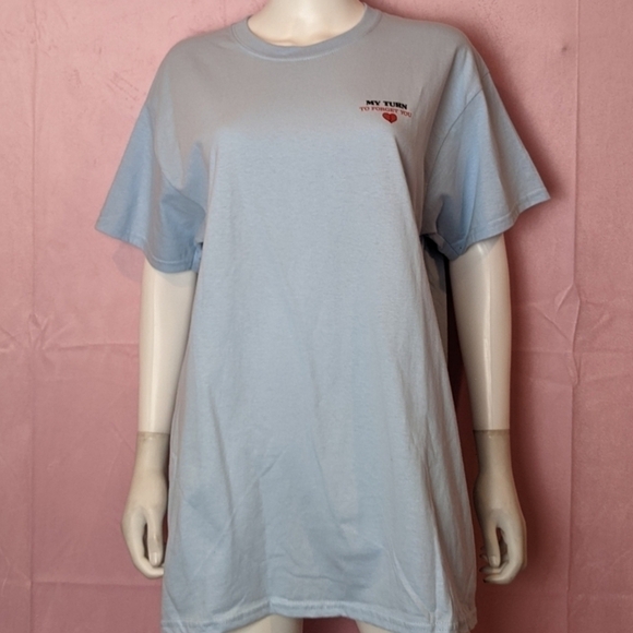 Nasty Gal Light Blue Heartbreak Graphic Tee size Medium - Picture 1 of 6